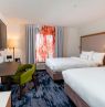Zimmer mit 2 Queen Betten, Fairfield Inn & Suites by Marriott Bend Downtown, Bend, Oregon - Credit: Marriott International
