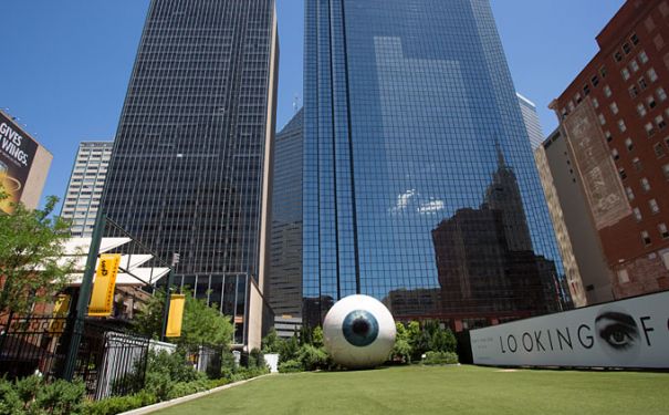 TX/Dallas/Giant Eyeball