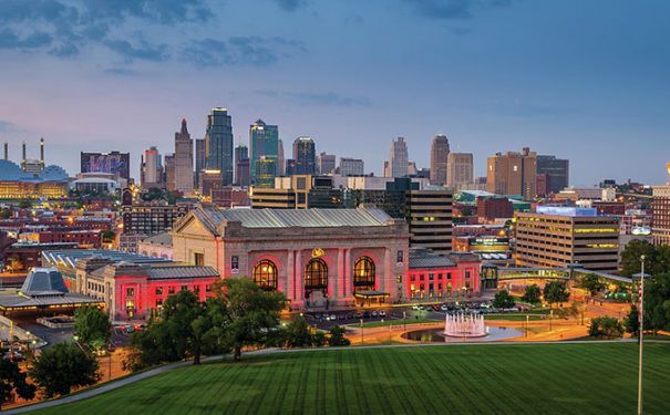 MO/Kansas City/Union Station & Skyline