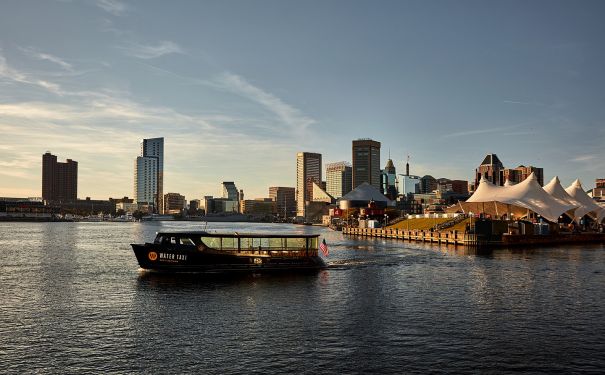 MD/Baltimore/Inner Harbor Skyline