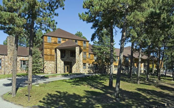 SD/Custer/Sylvan Lake Lodge Park Resort/Aussenansicht