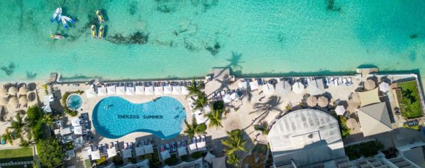 Aussenansicht, Grand Cayman Marriott Resort, Seven Mile Beach, Grand Cayman, CYM Credit: Grand Cayman Marriott Resort