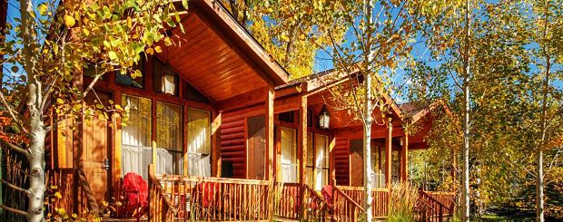 Außenansicht, Rustic Inn at Jackson Hole Creekside Resort & Spa, Jackson, Wyoming - Credit: Rustic Inn at Jackson Hole Creekside Resort & Spa