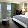 Zimmer 1 King, The Fontaine Hotel, Missouri, Kansas City - Credit: The Fontaine Hotel