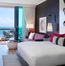 Zimmer mit 1 King Bett, Kimpton Seafire Resort + Spa, Seven Mile Beach, Grand Cayman, CYM Credit: Kimpton Seafire Resort + Spa