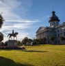 State House in Columbia mit Reiterstatue - Credit: SCPRT