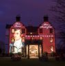 Beleuchtetes Prestonfield House in der Burns Night - Credit: VisitScotland